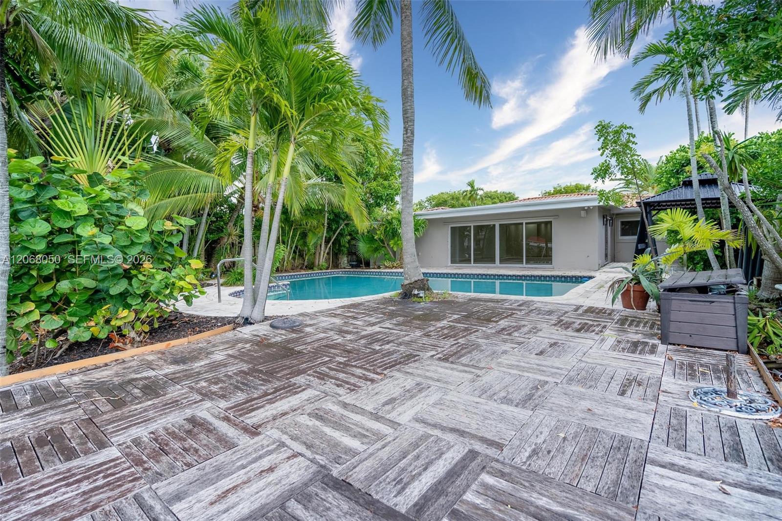 1710 Cleveland Road Miami Beach, FL 33141 - Photo 41 of 41 Gallery Image 41