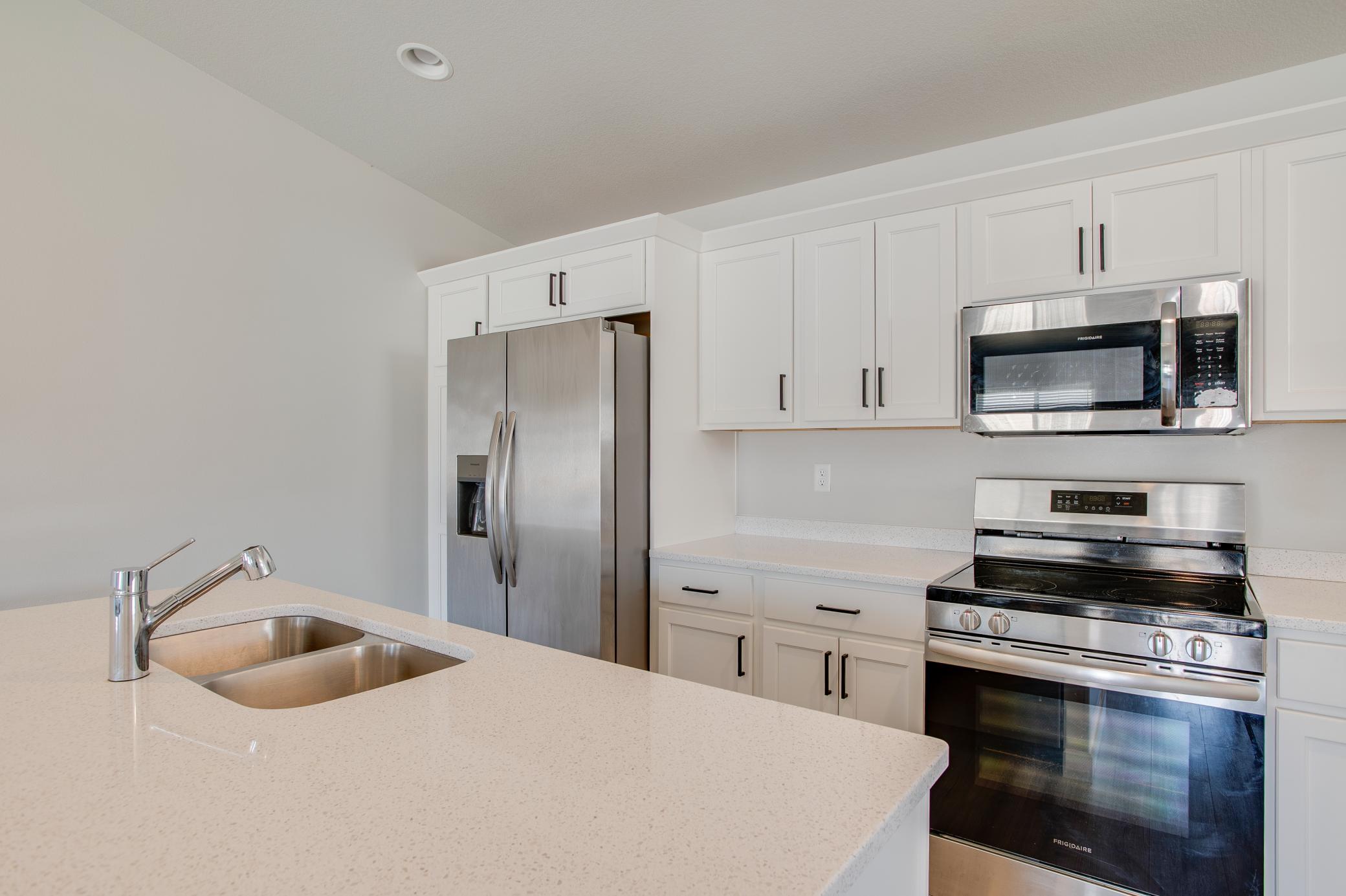 1453 69th Avenue South Fargo, ND 58104 - Photo 13 of 35