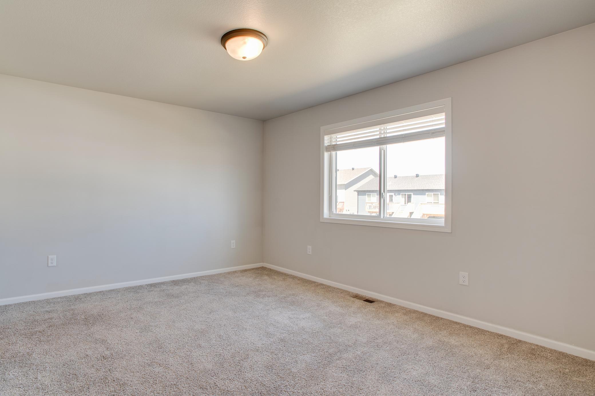 1453 69th Avenue South Fargo, ND 58104 - Photo 18 of 35