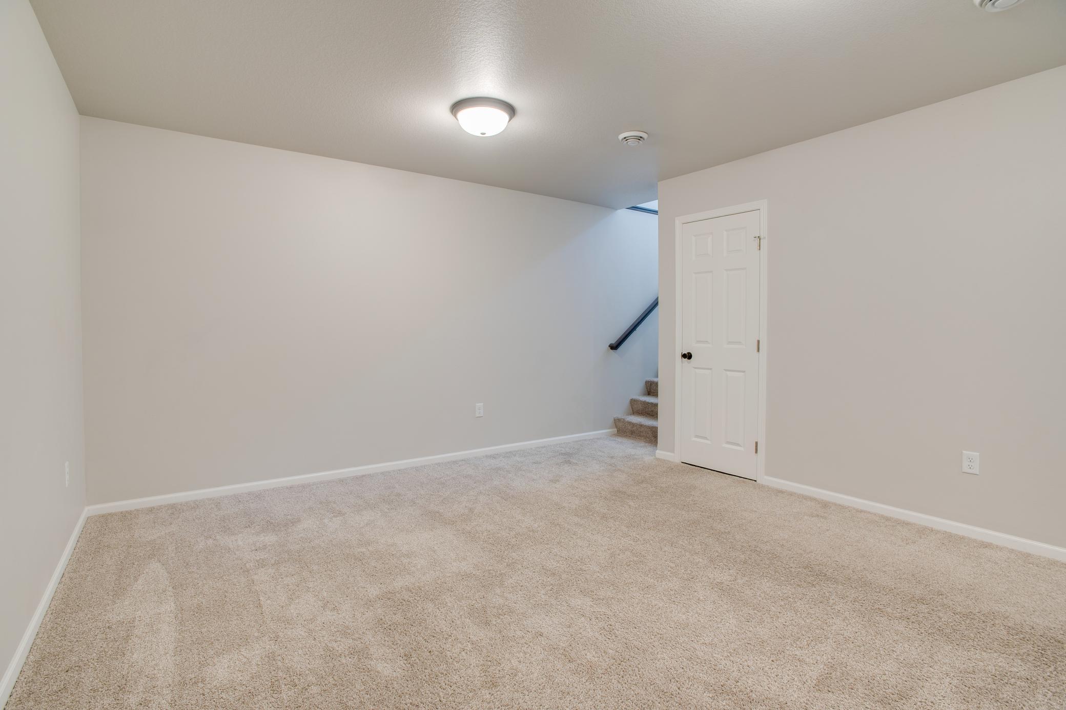 1453 69th Avenue South Fargo, ND 58104 - Photo 25 of 35