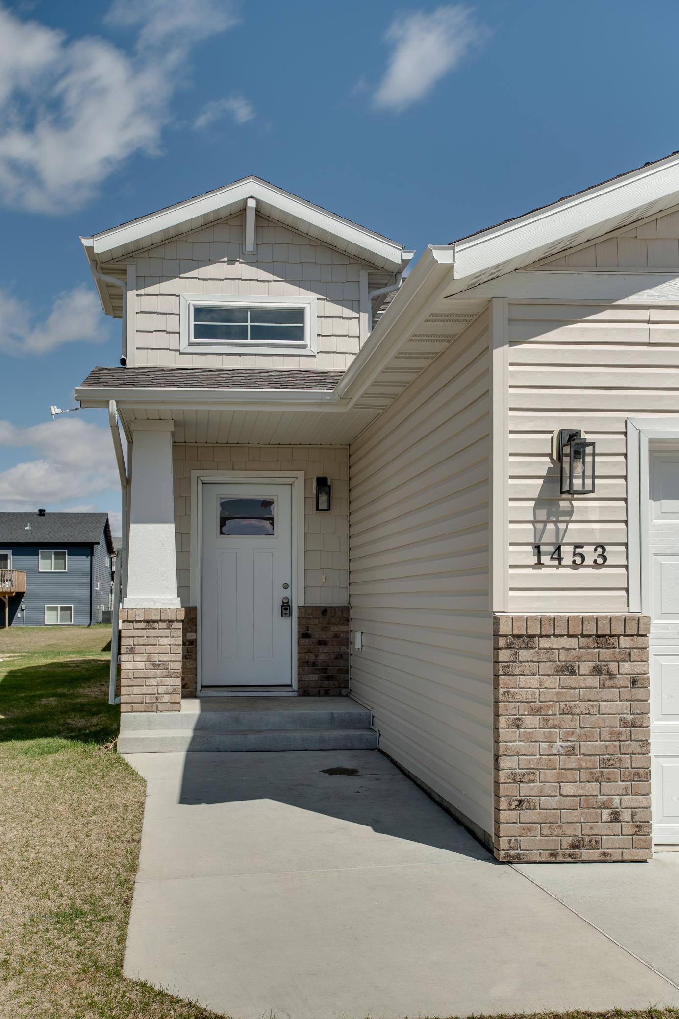 1453 69th Avenue South Fargo, ND 58104 - Photo 4 of 35