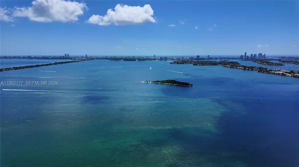 $11,000 | 711 Northeast 23rd Terrace, Unit 3802, Miami, FL 33137