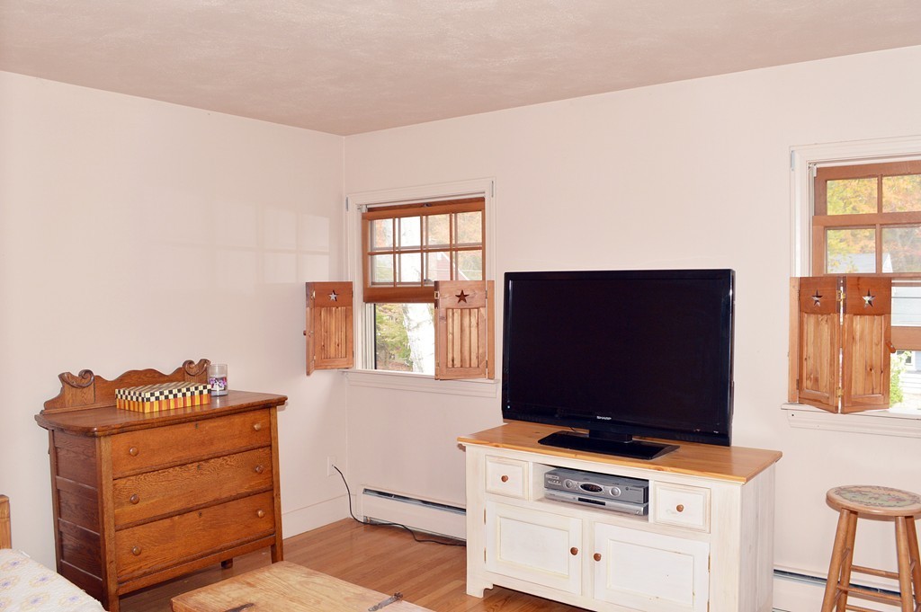 28 Southwick Road North Reading, MA 01864 - Photo 14 of 24 Gallery Image 14