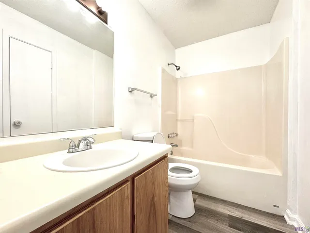 $1,000 | Undisclosed Address, Baton Rouge, LA 70815