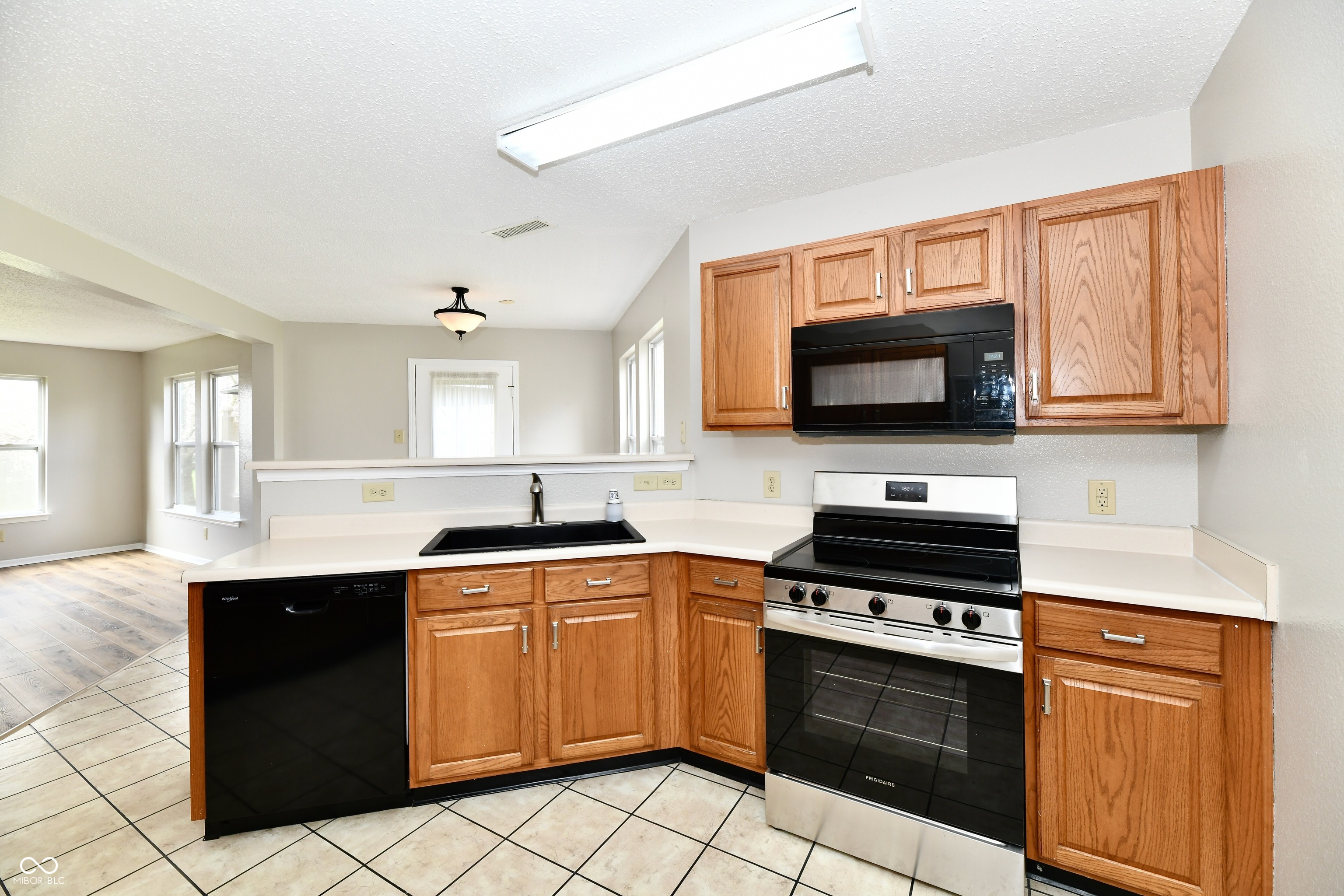 5508 Front Point Court Indianapolis, IN 46237 - Photo 13 of 29