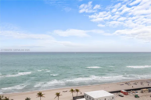 $10,000 | 18911 Collins Avenue, Unit 1405, Sunny Isles Beach, FL 33160