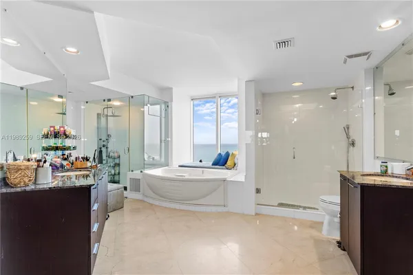 $10,000 | 18911 Collins Avenue, Unit 1405, Sunny Isles Beach, FL 33160