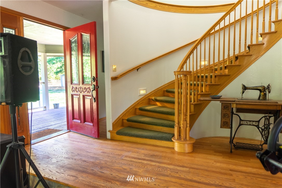 10430 Littlerock Road Southwest Olympia, WA 98512 - Photo 15 of 34 Gallery Image 15