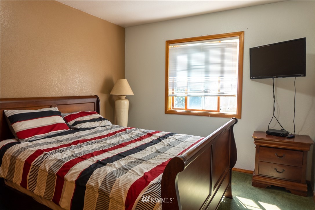 10430 Littlerock Road Southwest Olympia, WA 98512 - Photo 24 of 34 Gallery Image 24