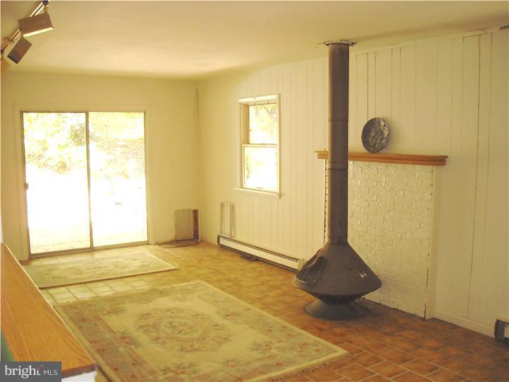 331 Biddle Drive Exton, PA 19341 - Photo 4 of 15 Family Room