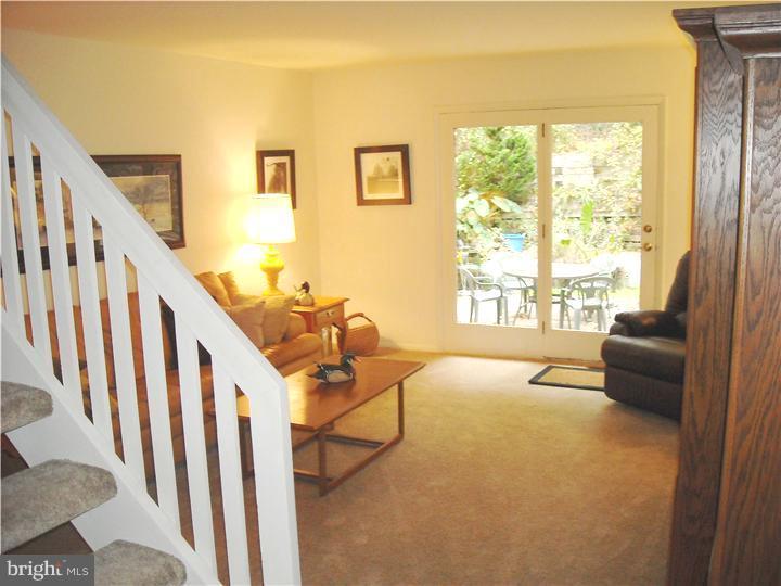 331 Biddle Drive Exton, PA 19341 - Photo 6 of 15 Living Room