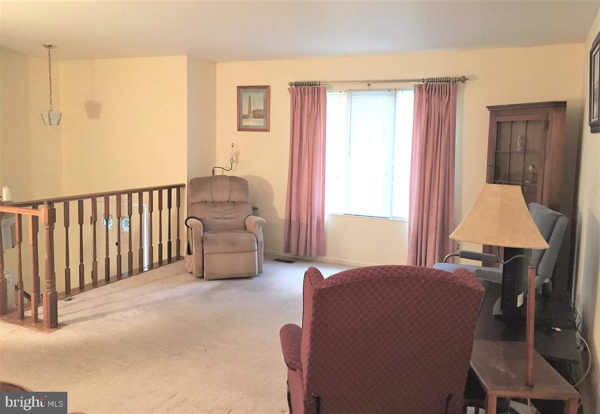 5112 Silver Spring Road Perry Hall, MD 21128 - Photo 3 of 28 Living Room