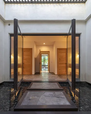 a view of a house with outdoor space