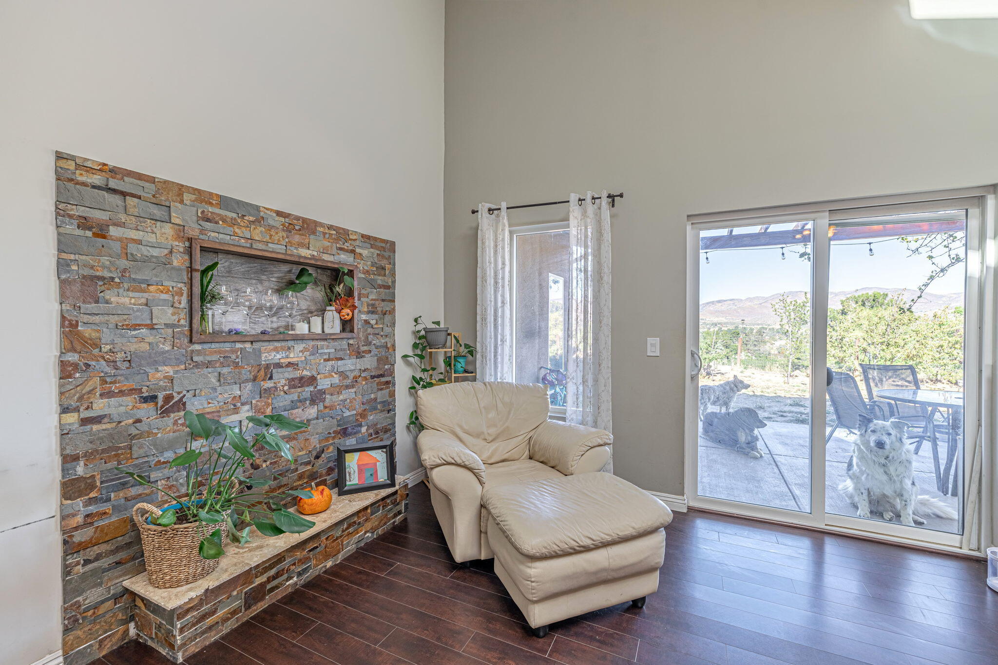 3715 Soledad Canyon Road Acton, CA 93510 - Photo 12 of 42 3715 Soledad Canyon Rd- A Place to Relax