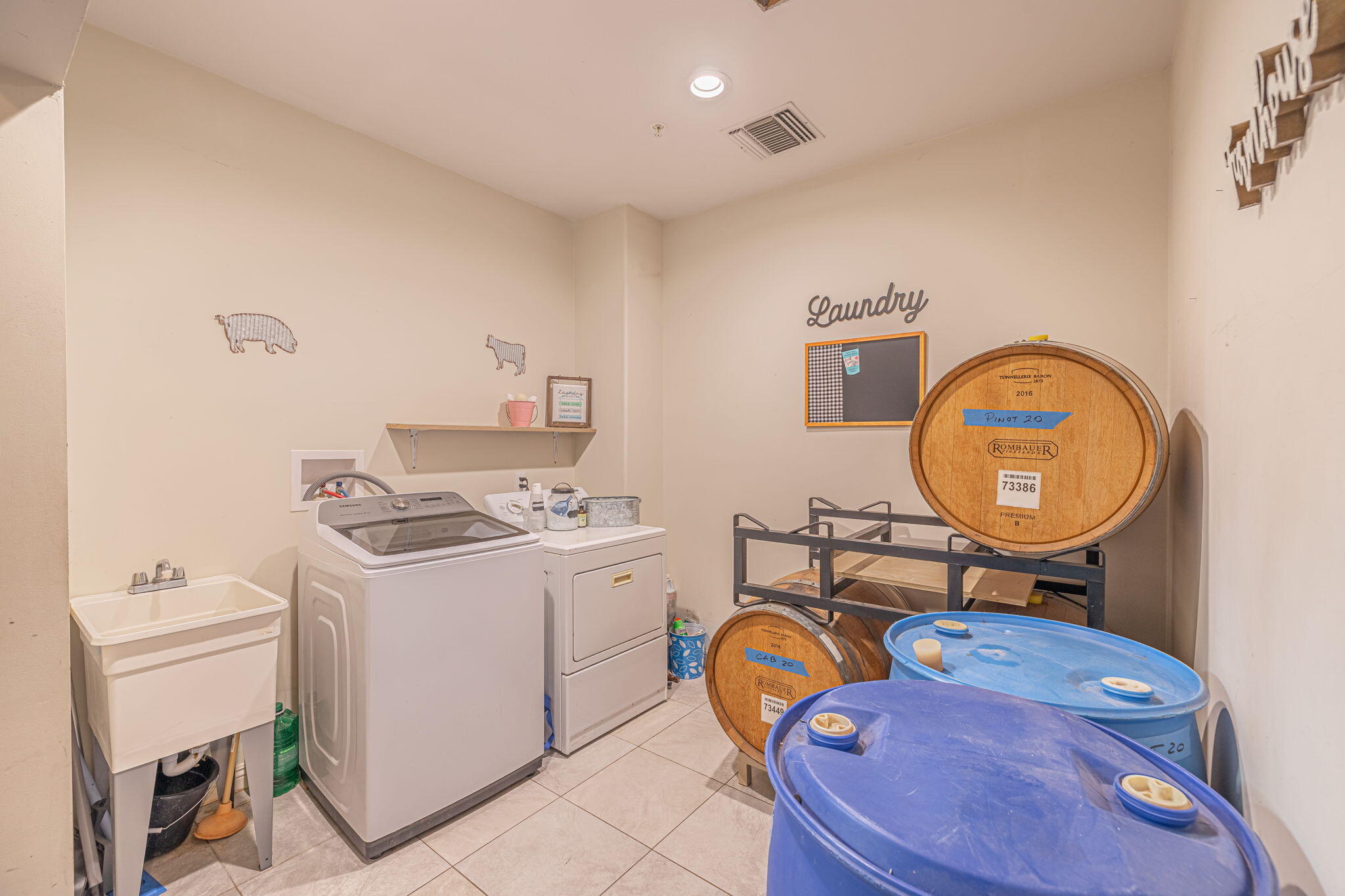3715 Soledad Canyon Road Acton, CA 93510 - Photo 30 of 42 3715 Soledad Canyon Rd- Laundry Room