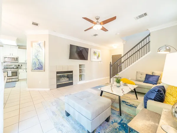 $2,600 | 8518 Cahill Drive, Unit 47, Austin, TX 78729