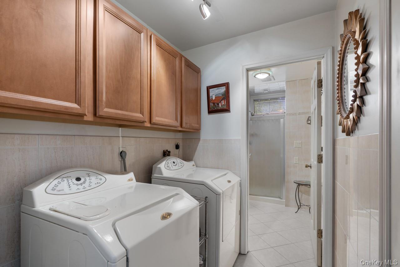185 Taylor Road Mountainville, NY 10953 - Photo 27 of 47 Separate first-floor laundry room