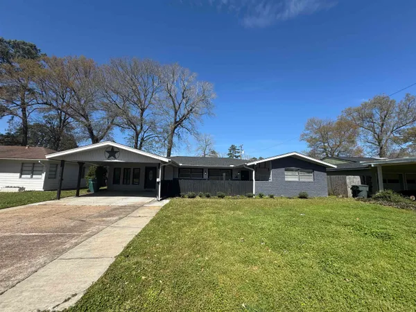 $2,495 | 4740 Baywood Lane, Beaumont, TX 77706