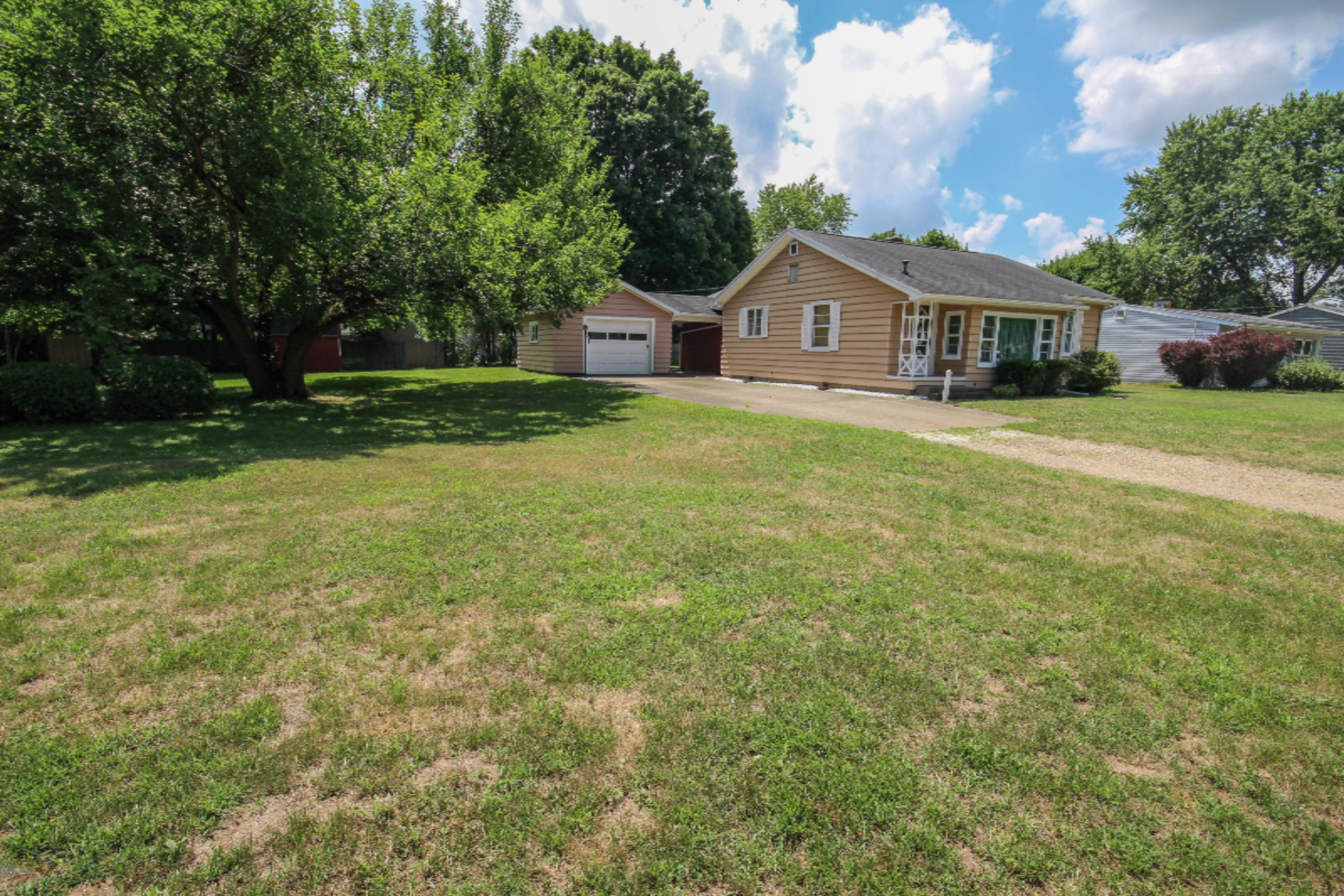 425 11th Avenue Three Rivers, MI 49093 - Photo 2 of 9 untitled (1 of 21)