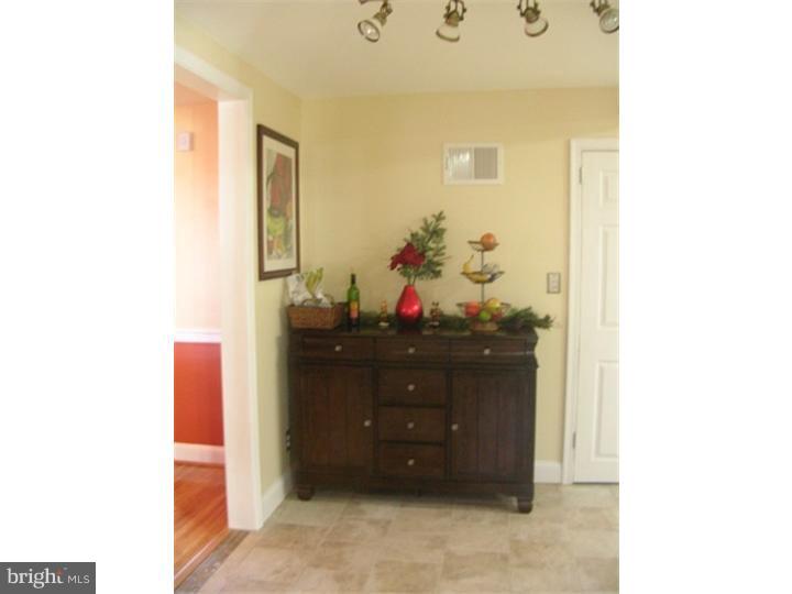 387 Grange Road Wayne, PA 19087 - Photo 3 of 19