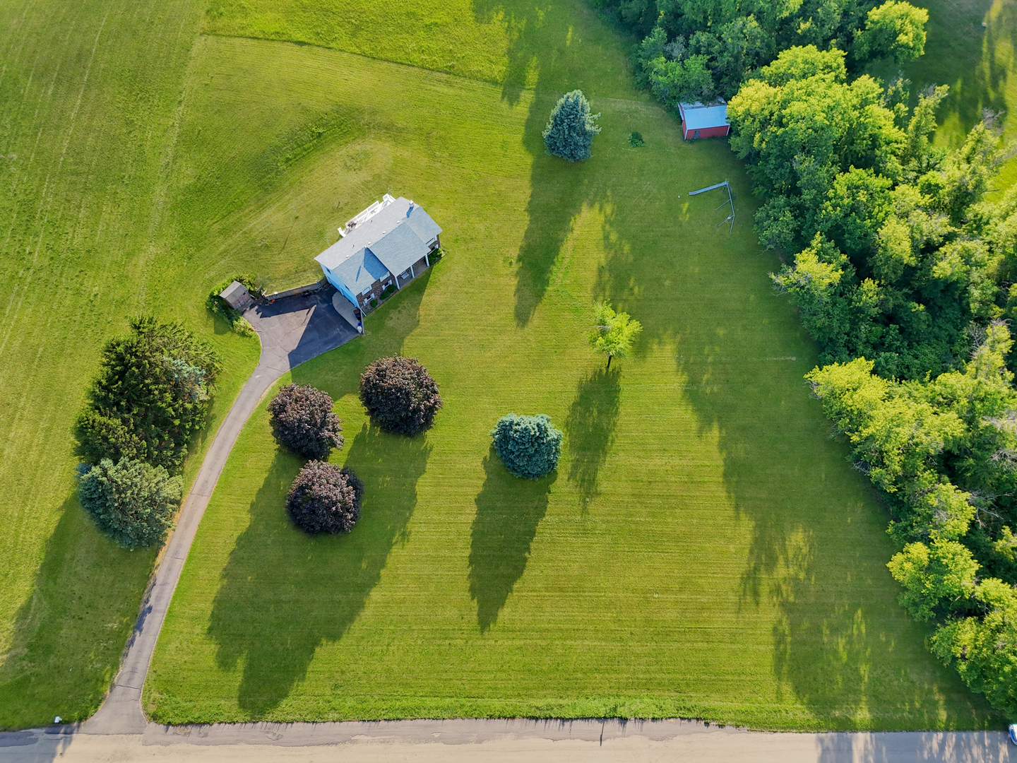 2508 Lundgren Road Pecatonica, IL 61063 - Photo 1 of 27