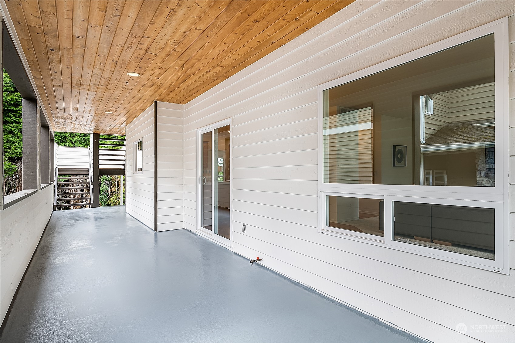 19829 8th Avenue Northwest Shoreline, WA 98177 - Photo 33 of 37 Gallery Image 33