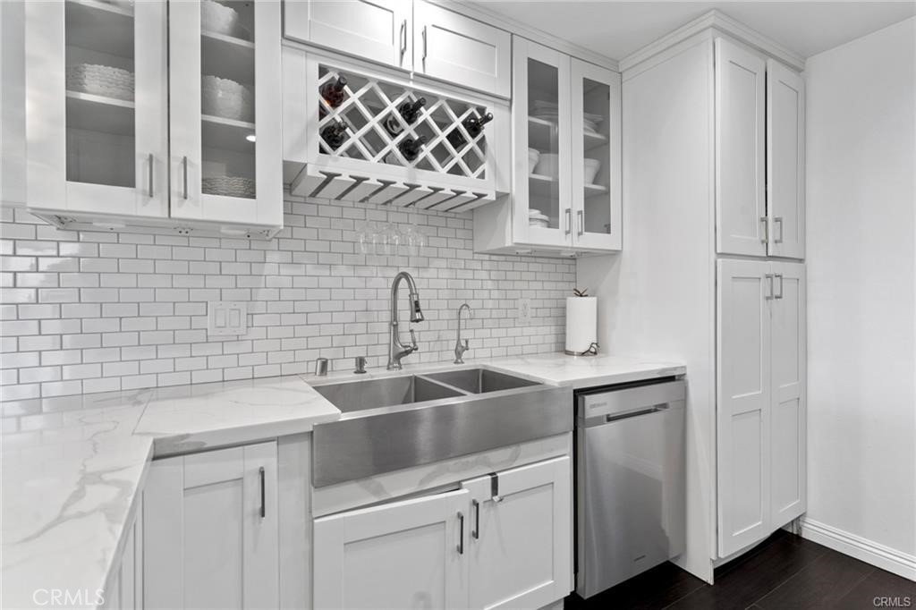 1935 Alpha Road, Unit 314 Glendale, CA 91208 - Photo 7 of 27 Gallery Image 7