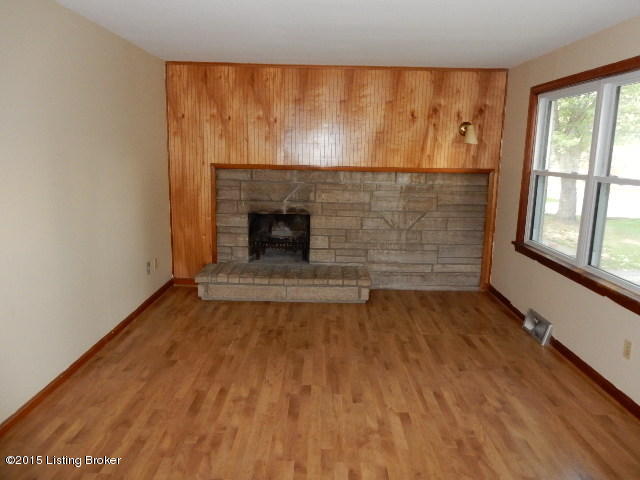 7916 Bluebonnet Road Louisville, KY 40258 - Photo 2 of 18 Entry