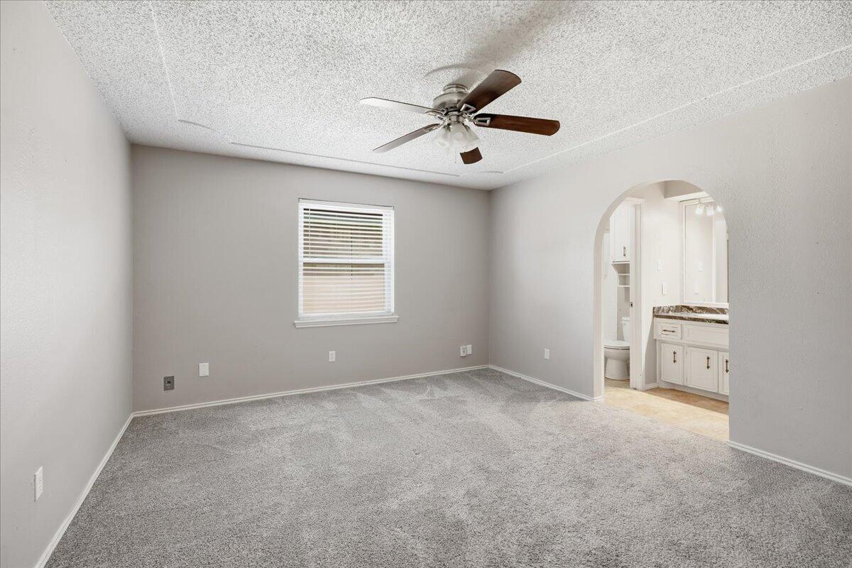 5702 2nd Street Lubbock, TX 79416 - Photo 9 of 22 10-5702_2nd_st_010