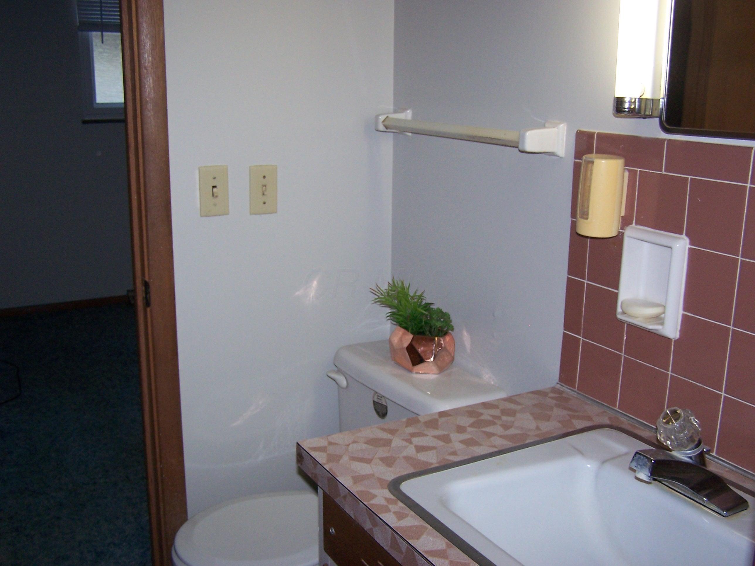 664 Agler Road Columbus, OH 43230 - Photo 16 of 42 Gallery Image 16