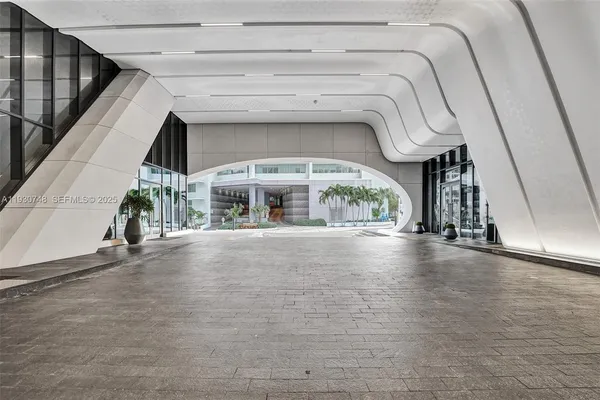 $7,495,000 | 1000 Biscayne Boulevard, Unit 3902, Miami, FL 33132