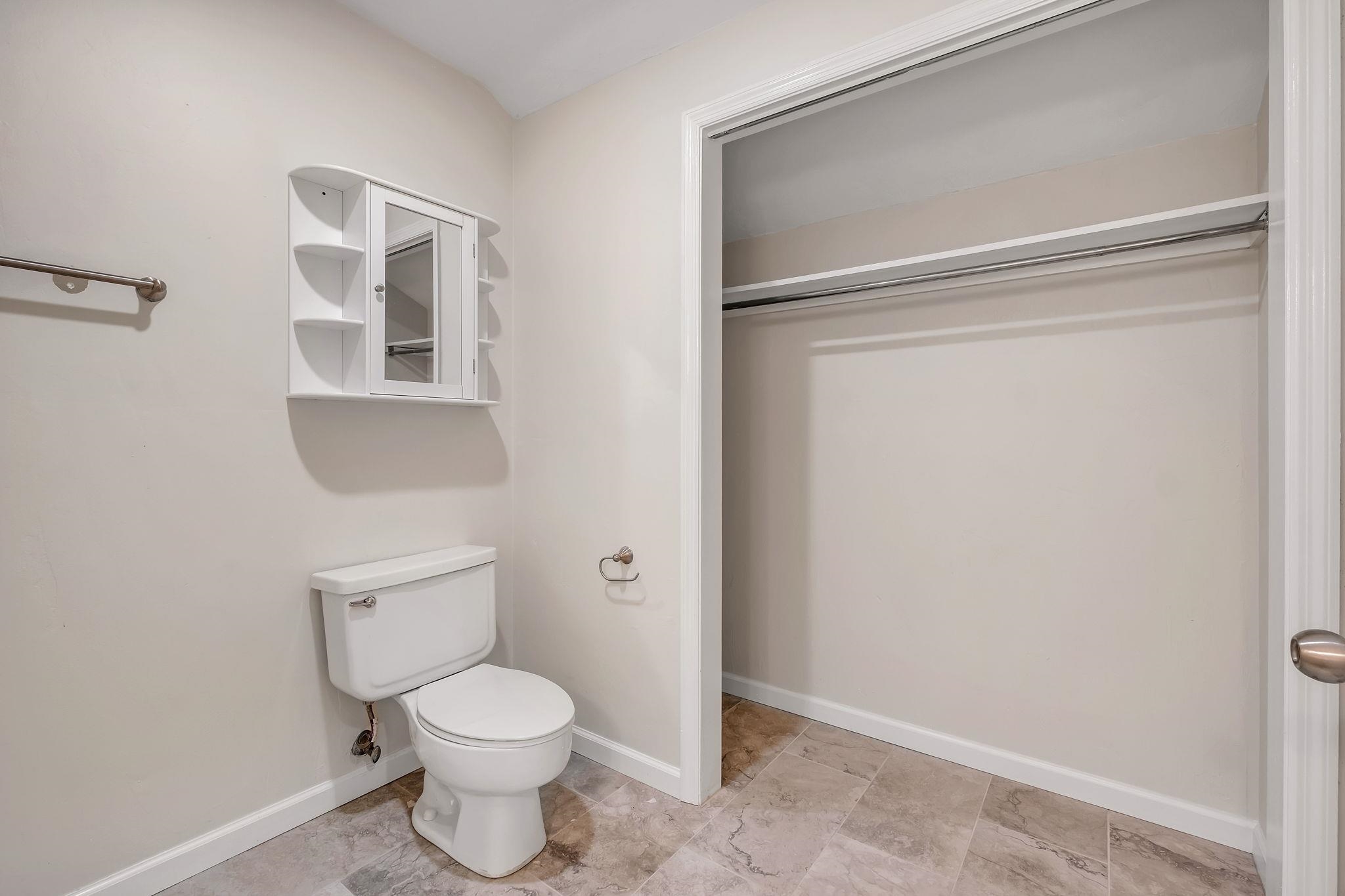 2005 North Meridian Road, Unit F Tallahassee, FL 32303 - Photo 20 of 25 Gallery Image 20