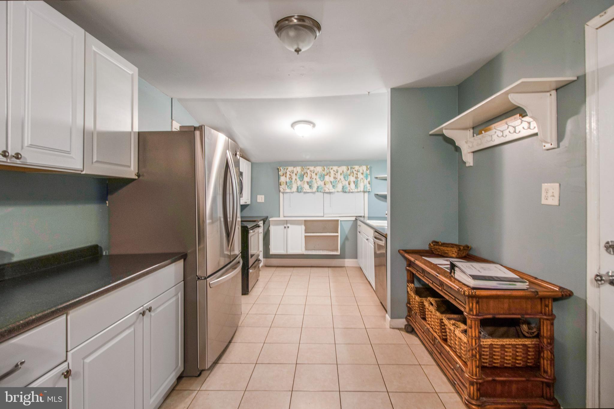 1602 Oriole Road Edgewater, MD 21037 - Photo 12 of 43 Kitchen