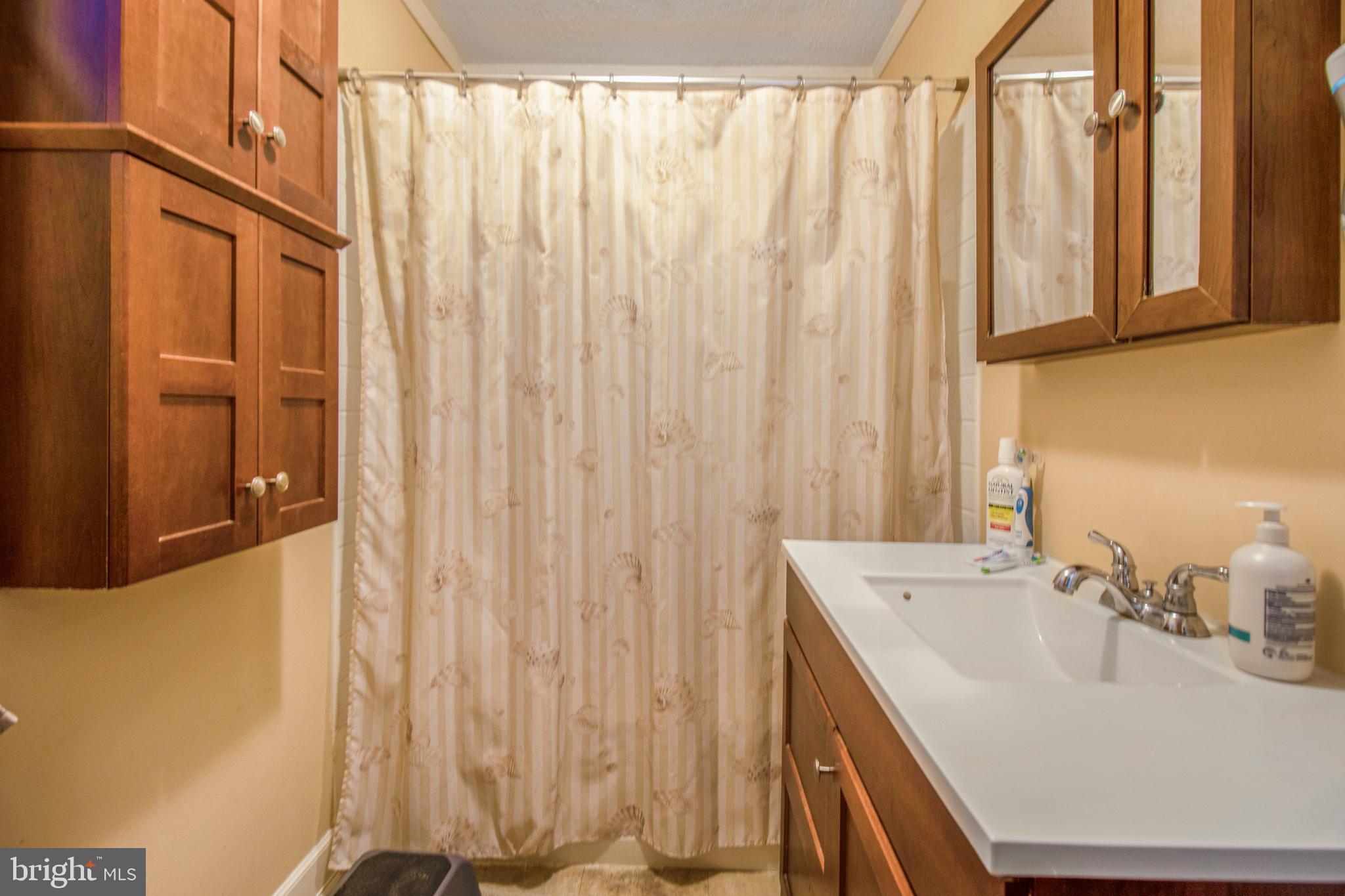 1602 Oriole Road Edgewater, MD 21037 - Photo 20 of 43 Bath