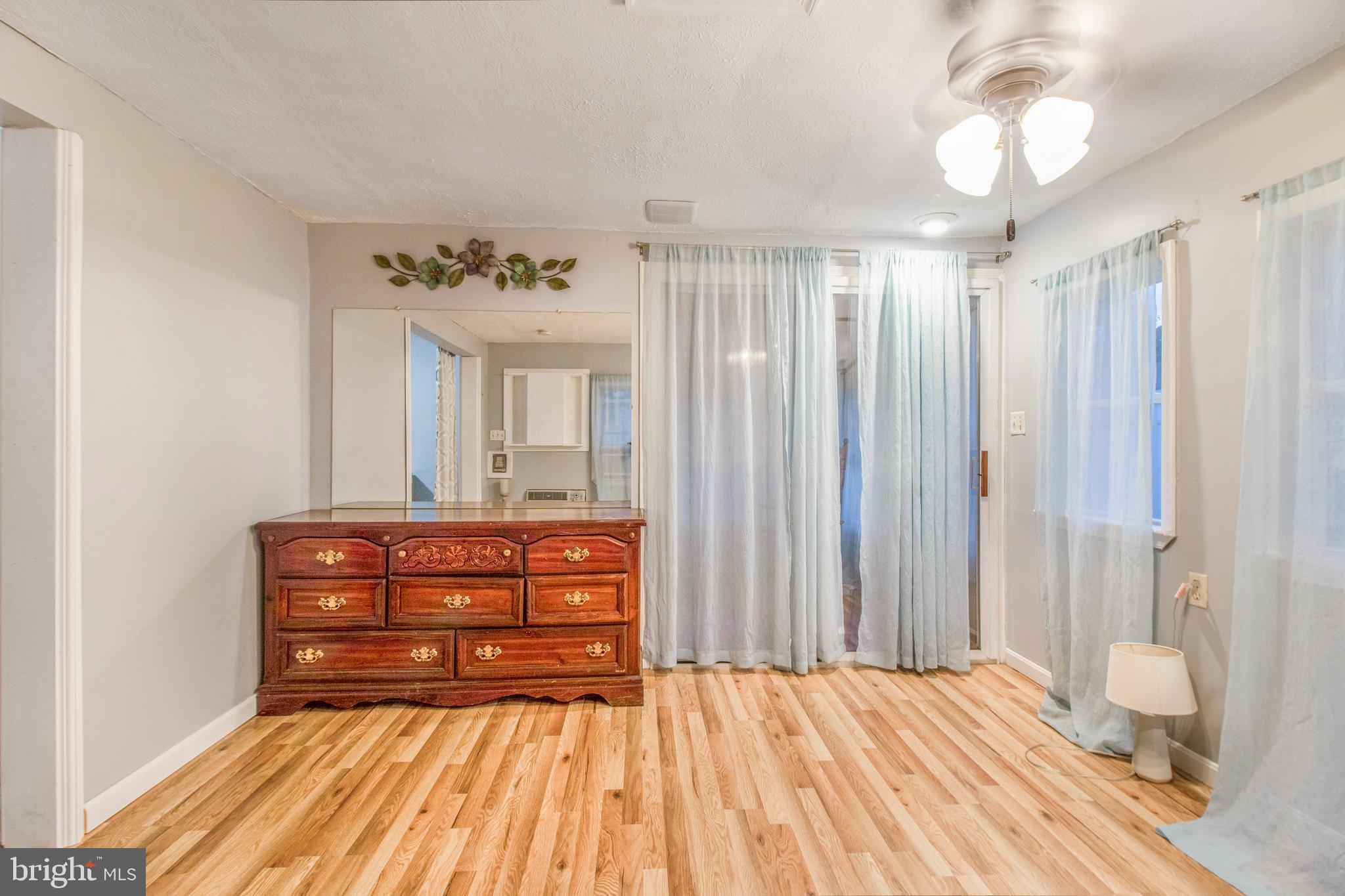 1602 Oriole Road Edgewater, MD 21037 - Photo 29 of 43 Bedroom