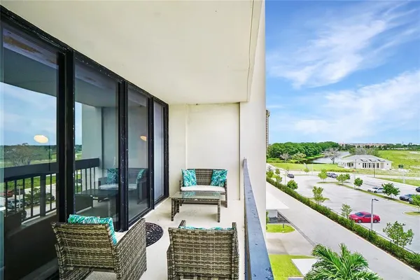 $2,200 | 2400 Presidential Way, Unit 502, West Palm Beach, FL 33401