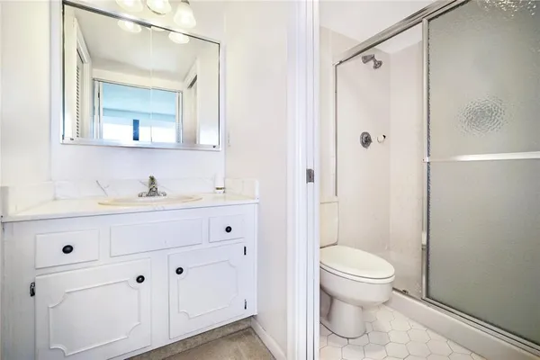 $2,200 | 2400 Presidential Way, Unit 502, West Palm Beach, FL 33401