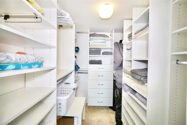 $2,200 | 2400 Presidential Way, Unit 502, West Palm Beach, FL 33401