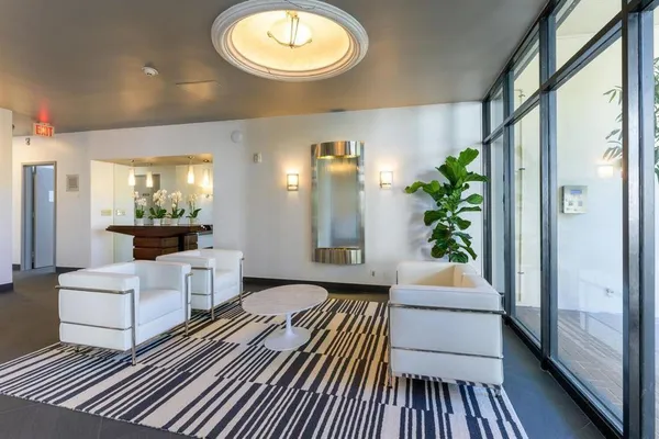 $2,200 | 2400 Presidential Way, Unit 502, West Palm Beach, FL 33401