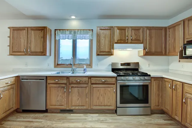 $650,000 | 8103 West Folsom Street, Eau Claire, WI 54703