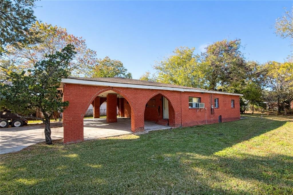 500 Solon Street Gretna, LA 70053 - Photo 1 of 27