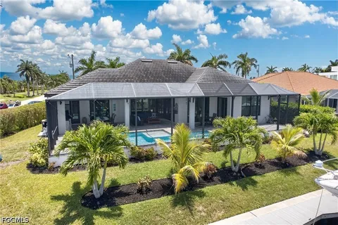 $1,250,000 | 2803 Southwest 25th Terrace, Cape Coral, FL 33914