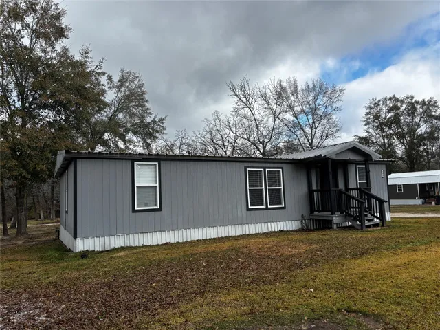 $1,350 | 1677 U.S. Highway 190, Huntsville, TX 77340