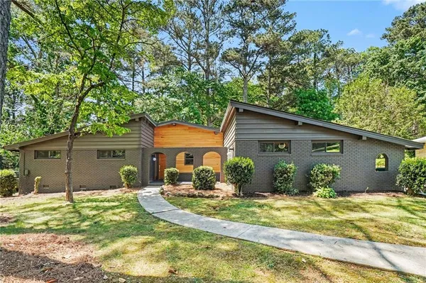 $550,000 | 2784 Smithsonia Way, Tucker, GA 30084