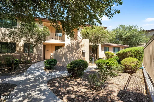 $375,000 | 3330 South Gilbert Road, Unit 2032, Chandler, AZ 85286