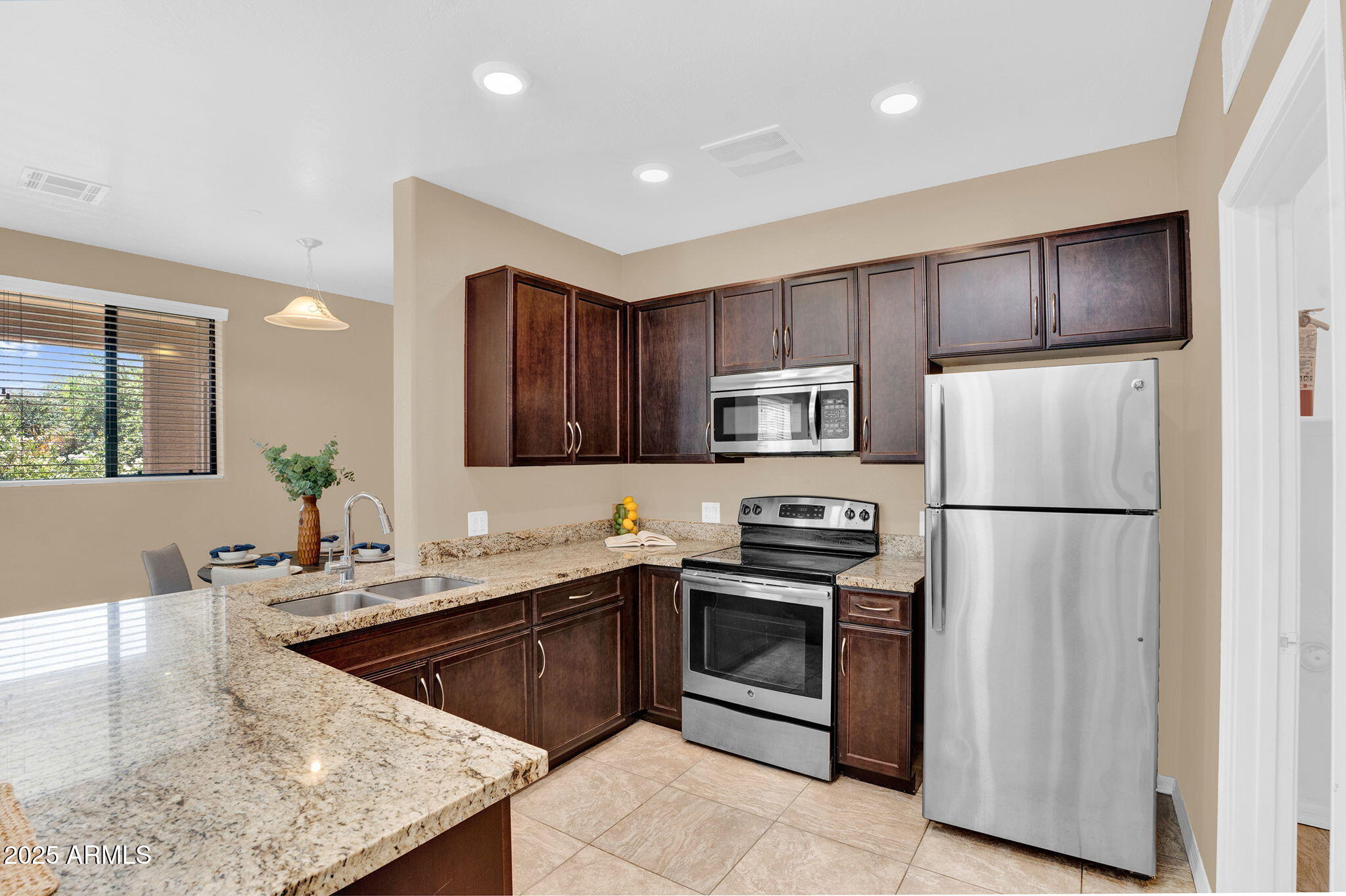 3330 South Gilbert Road, Unit 2032 Chandler, AZ 85286 - Photo 10 of 61 10-web-or-mls-12