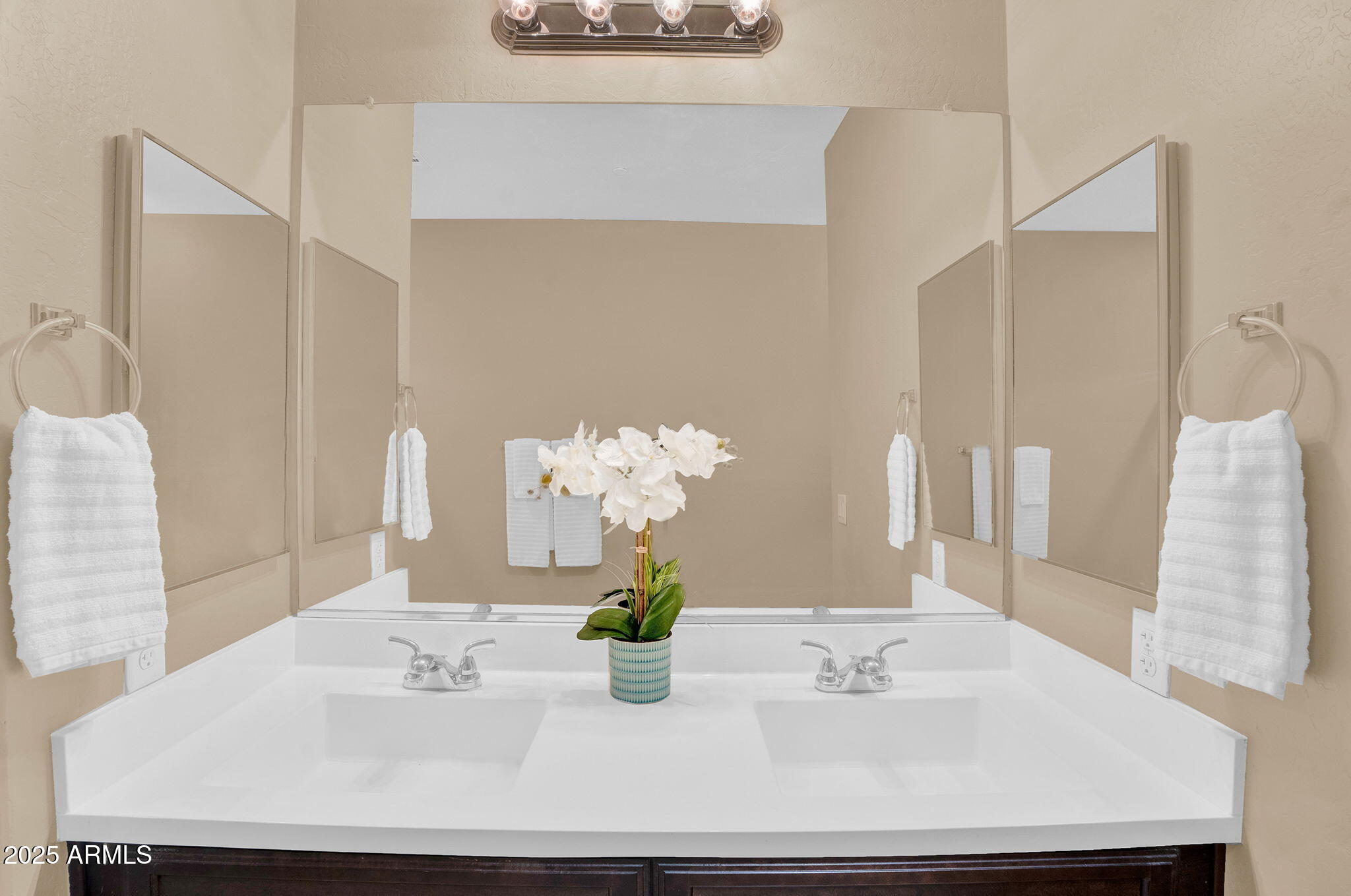 3330 South Gilbert Road, Unit 2032 Chandler, AZ 85286 - Photo 23 of 61 23-web-or-mls-22