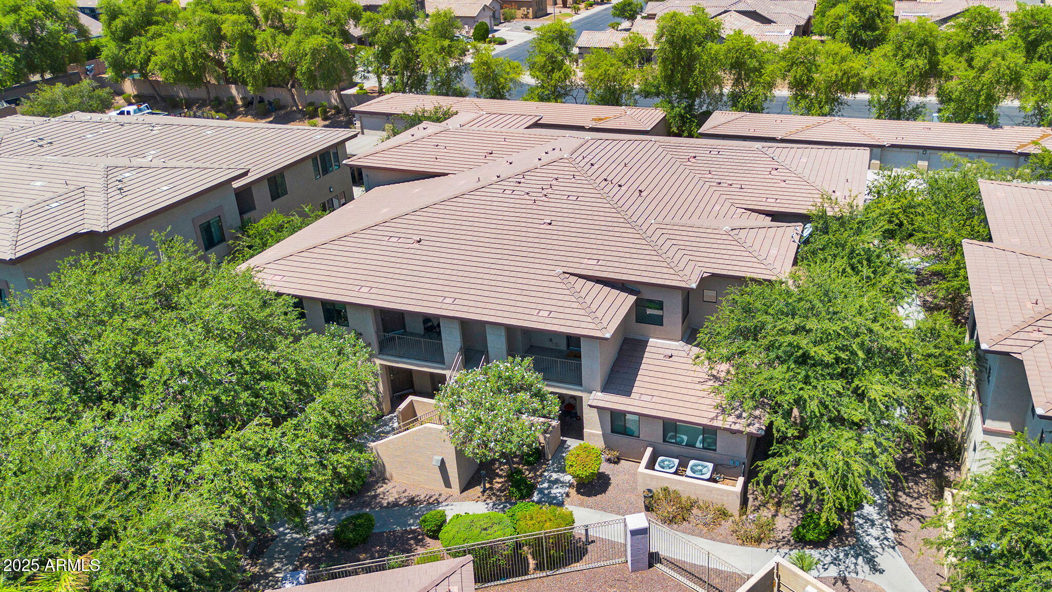 3330 South Gilbert Road, Unit 2032 Chandler, AZ 85286 - Photo 56 of 61 56-web-or-mls-DJI_0161
