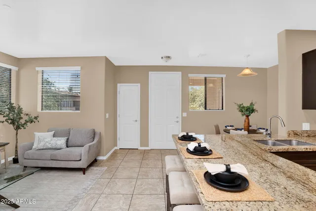 $375,000 | 3330 South Gilbert Road, Unit 2032, Chandler, AZ 85286