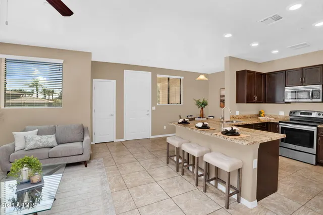 $375,000 | 3330 South Gilbert Road, Unit 2032, Chandler, AZ 85286